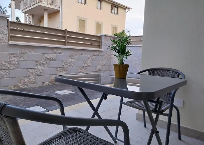 La Vela 2 Aparthotel 4*